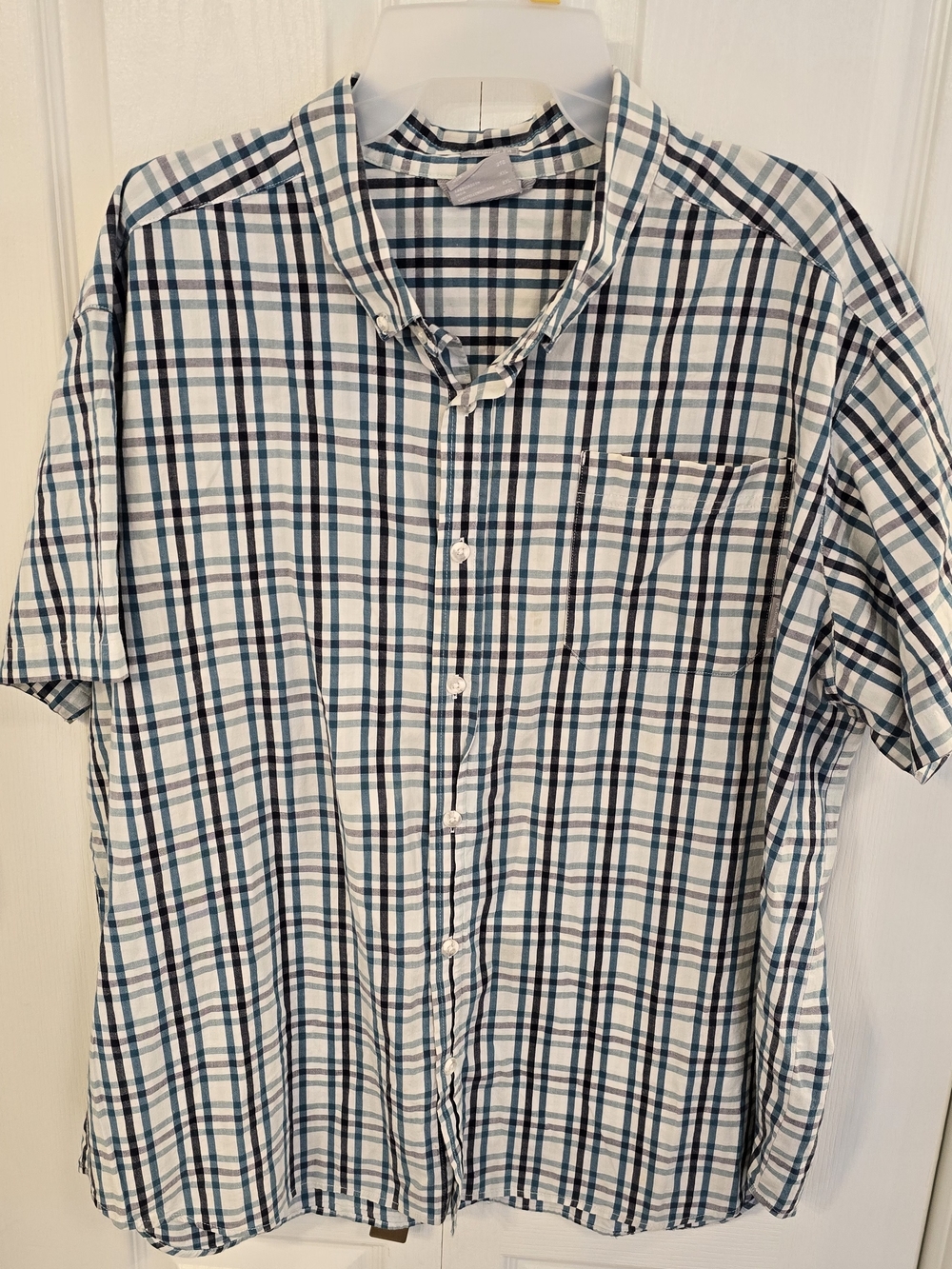 Columbia Men's Short-Sleeve Plaid Button-Down Shirt - White & Blue